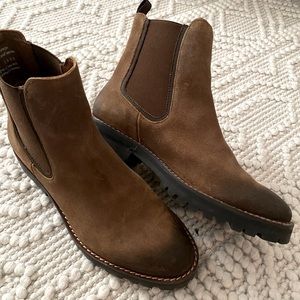 Thursday Chelsea Boots